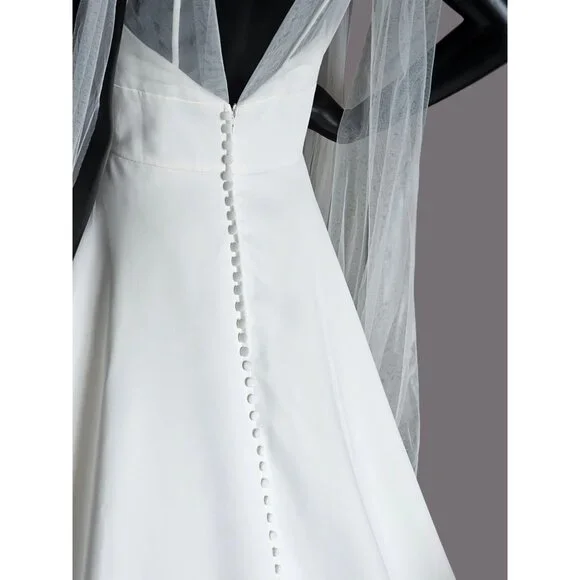 NWOT Ivory Plunge V-Neck Tulle Arm Detail Wedding Gown - Amy & Eve - Picture 12 of 12